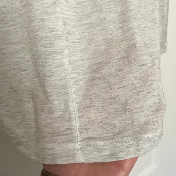 NWOT Victoria's Secret Long Sleeve Lounge Tee in Light Grey Size S - Picture 4 of 5